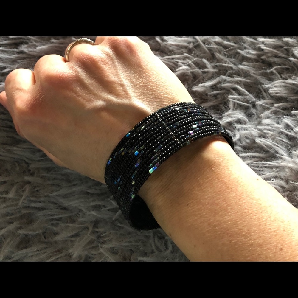 Vintage Black beaded cuff stretch bracelet with iridescent accents